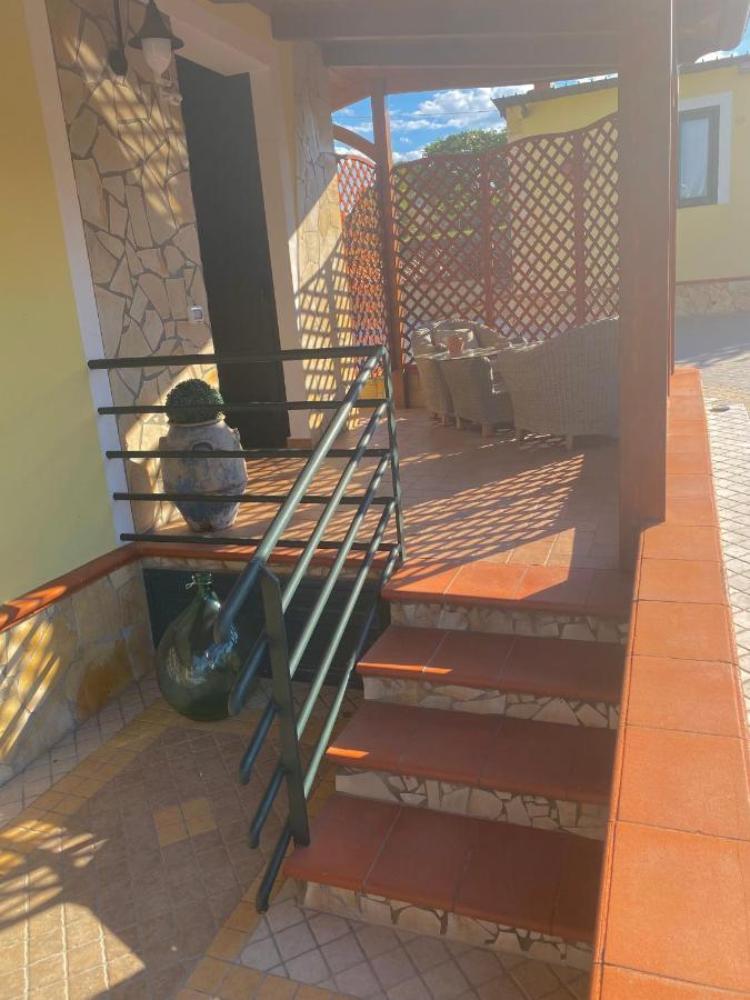 Il Nido Delle Rondini Bed & Breakfast Grottole Exterior photo