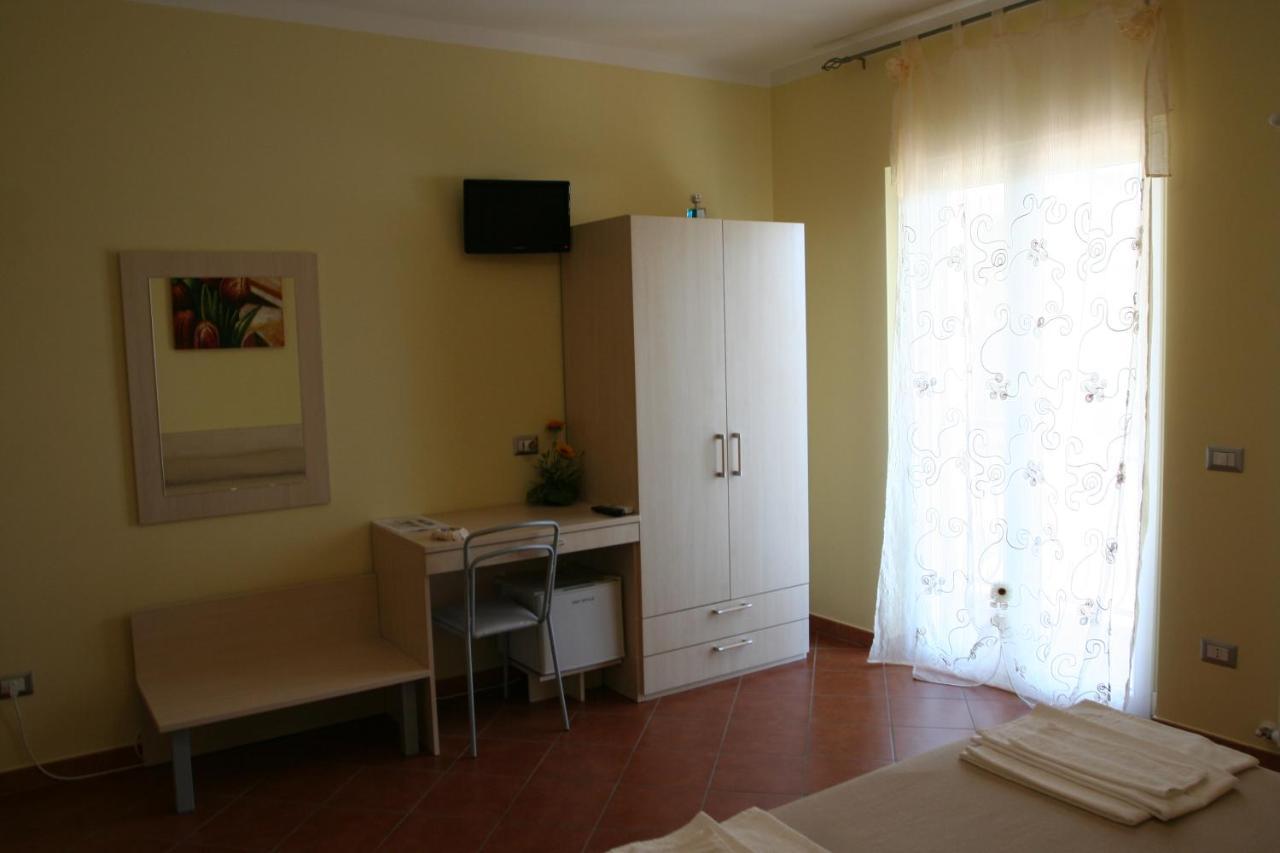 Il Nido Delle Rondini Bed & Breakfast Grottole Exterior photo